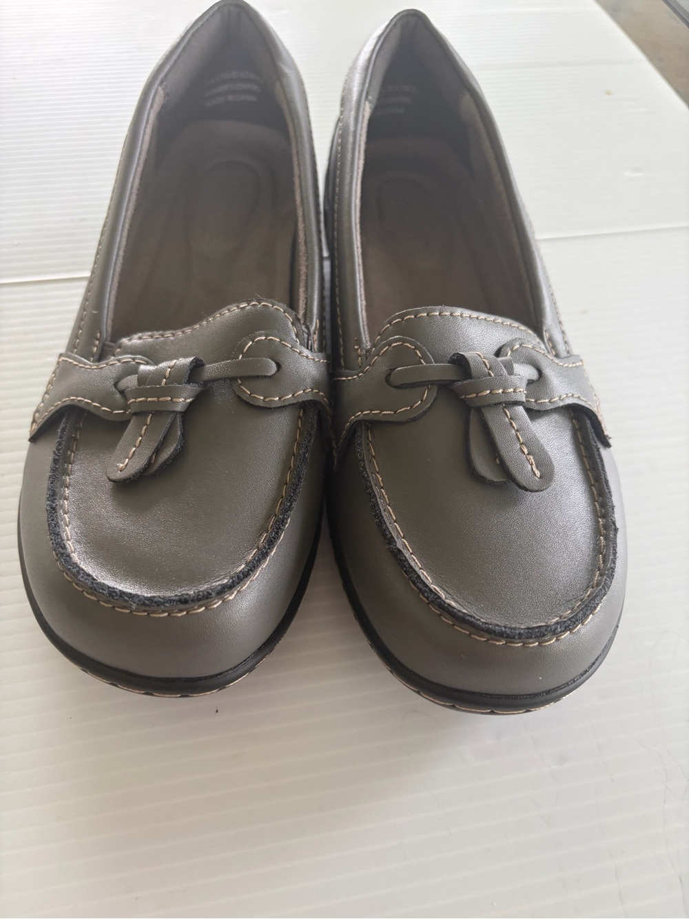 Women's Gray Casual Leather-Look Loafers - Comfortable Everyday Style